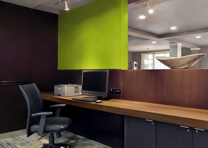 Courtyard By Marriott Tulsa