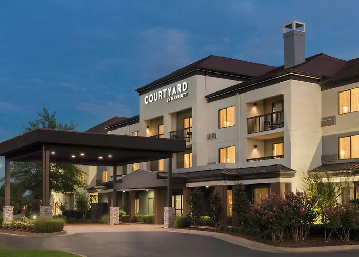 Hotel Courtyard By Marriott
