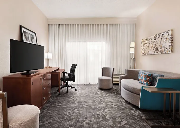 Hotel Courtyard By Marriott
